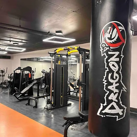 Elegant 2 1 In Sisli Prime Location דירה