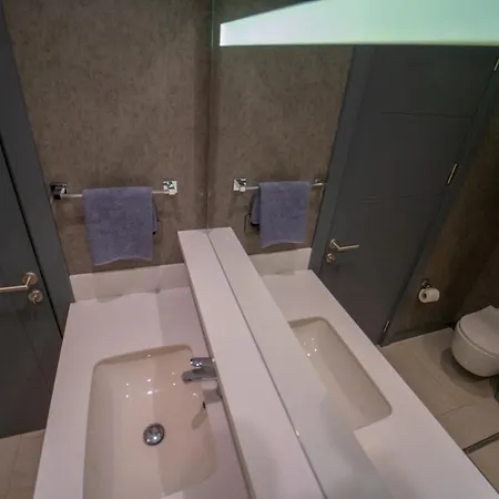 Elegant 2 1 In Sisli Prime Location דירה *