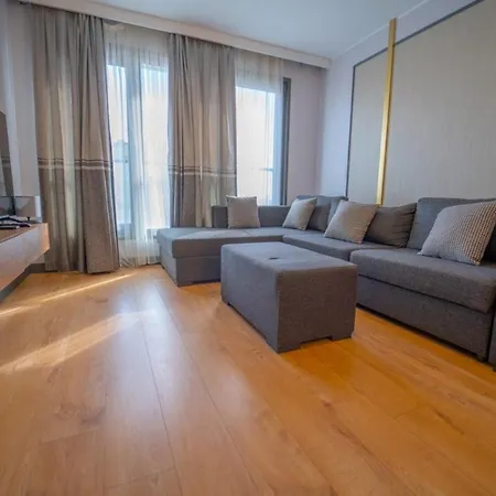 דירה Elegant 2 1 In Sisli Prime Location