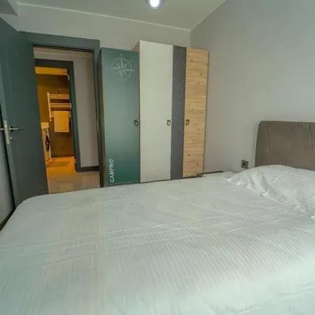 Elegant 2 1 In Sisli Prime Location דירה