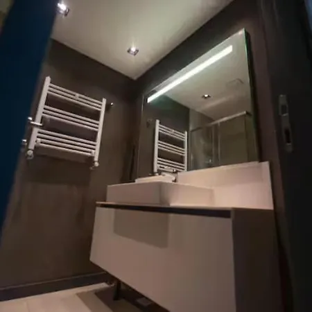 Elegant 2 1 In Sisli Prime Location *
