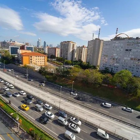 Elegant 2 1 In Sisli Prime Location דירה איסטמבול